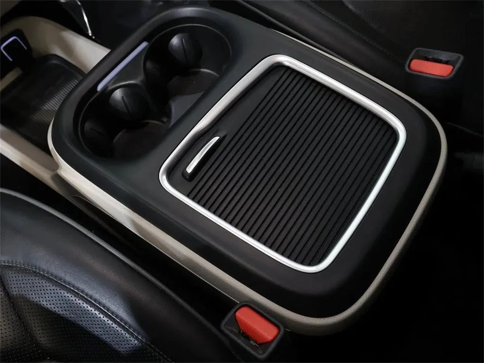 2019 Chrysler Town & Country - Image 22 of 31