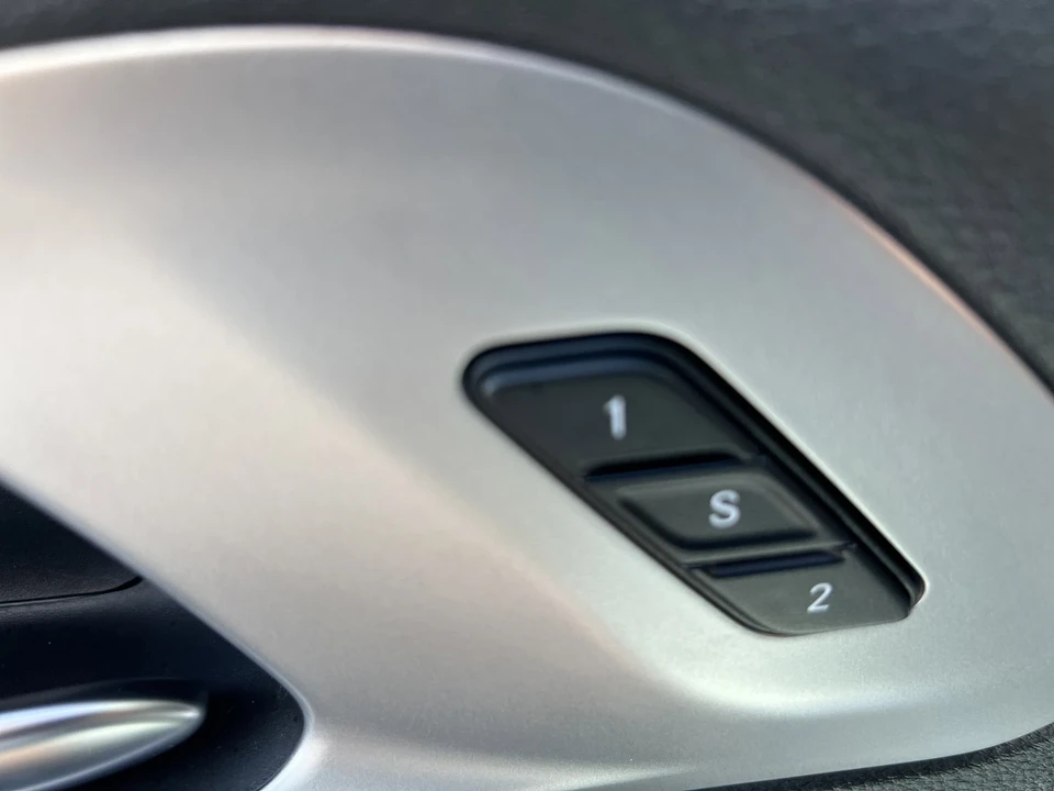 2019 Chrysler - Image 15 of 21