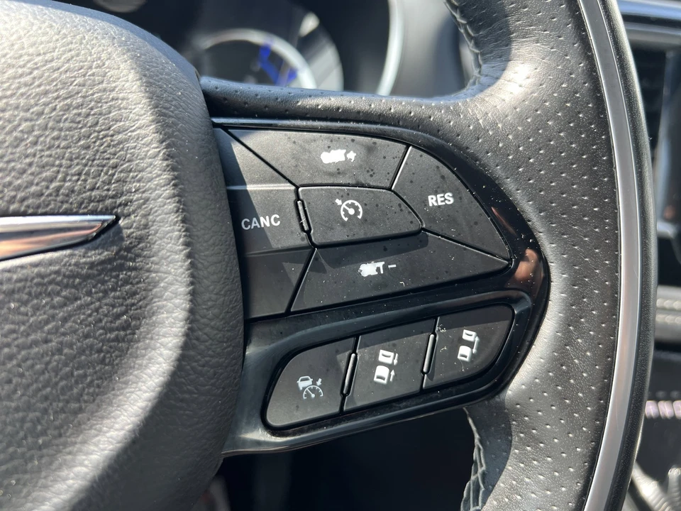 2019 Chrysler - Image 24 of 31