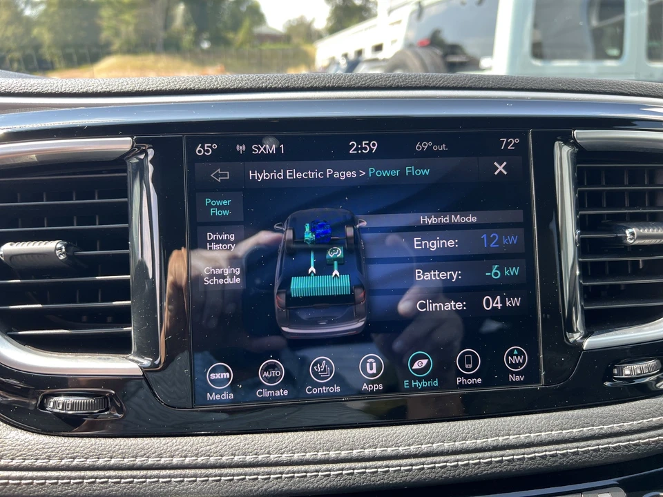 2019 Chrysler - Image 18 of 31