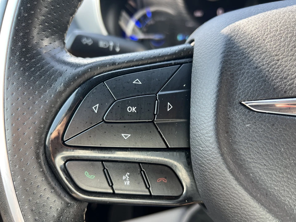 2019 Chrysler - Image 25 of 31