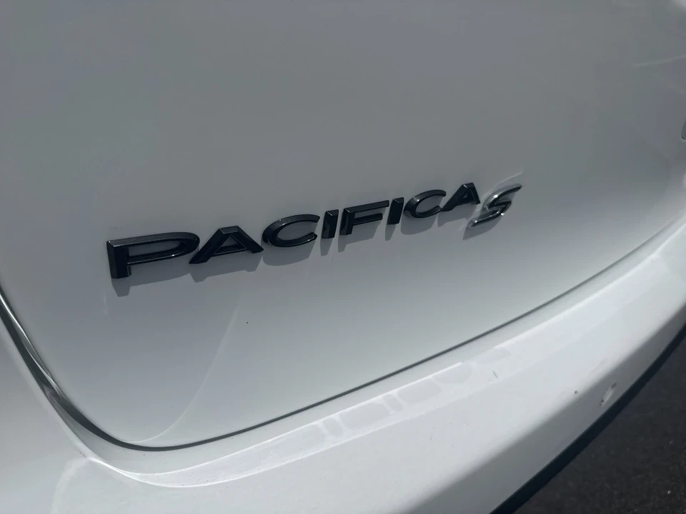 2019 Chrysler - Image 8 of 21