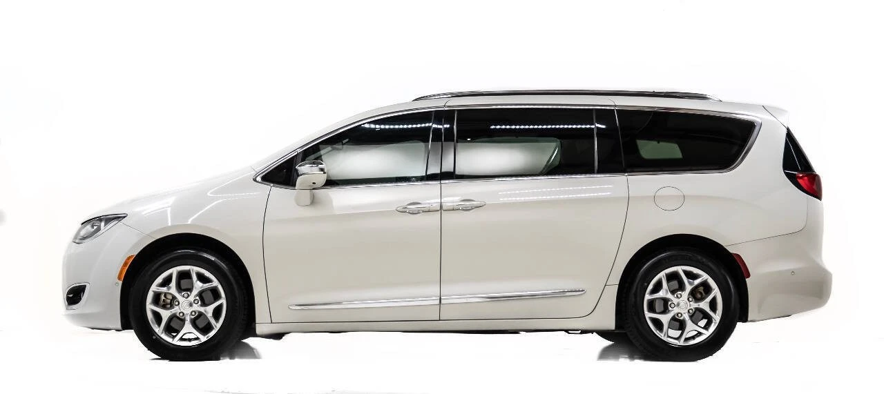2019 Chrysler - Image 6 of 12