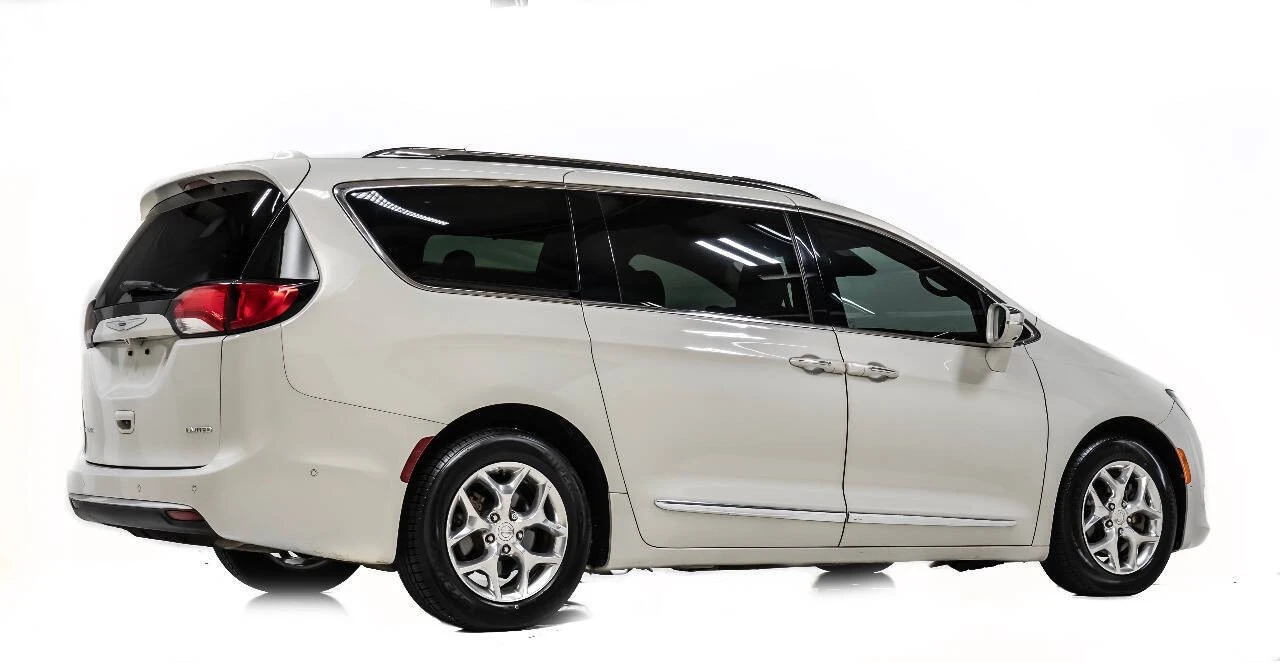 2019 Chrysler - Image 3 of 12