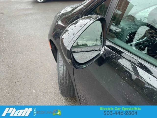 2019 Chrysler - Image 17 of 21