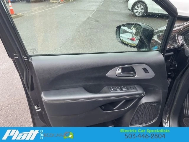2019 Chrysler - Image 20 of 21