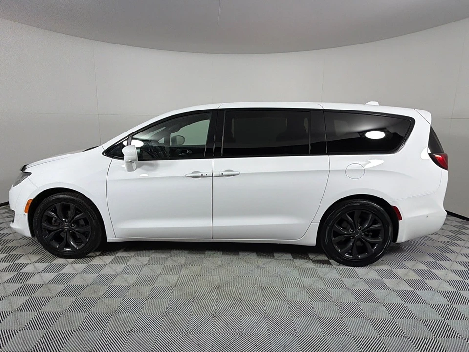 2019 Chrysler - Image 6 of 21