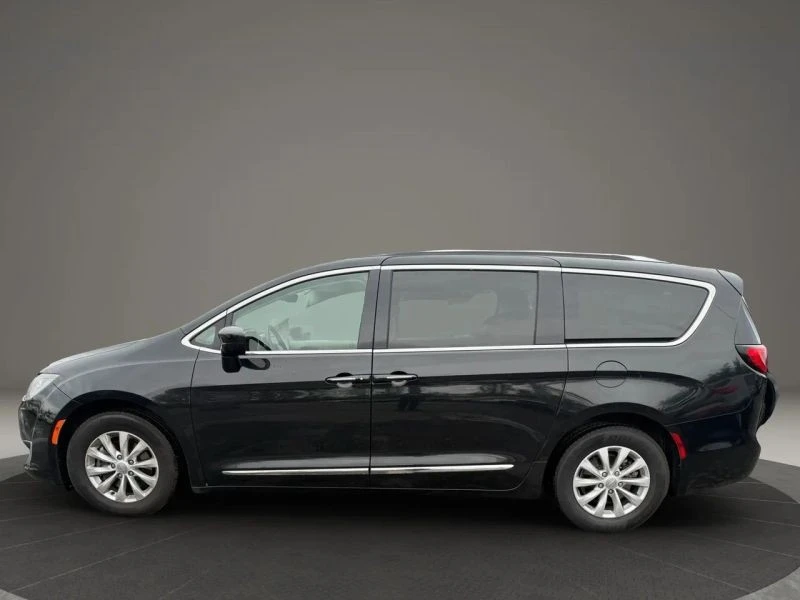 2019 Chrysler - Image 8 of 12