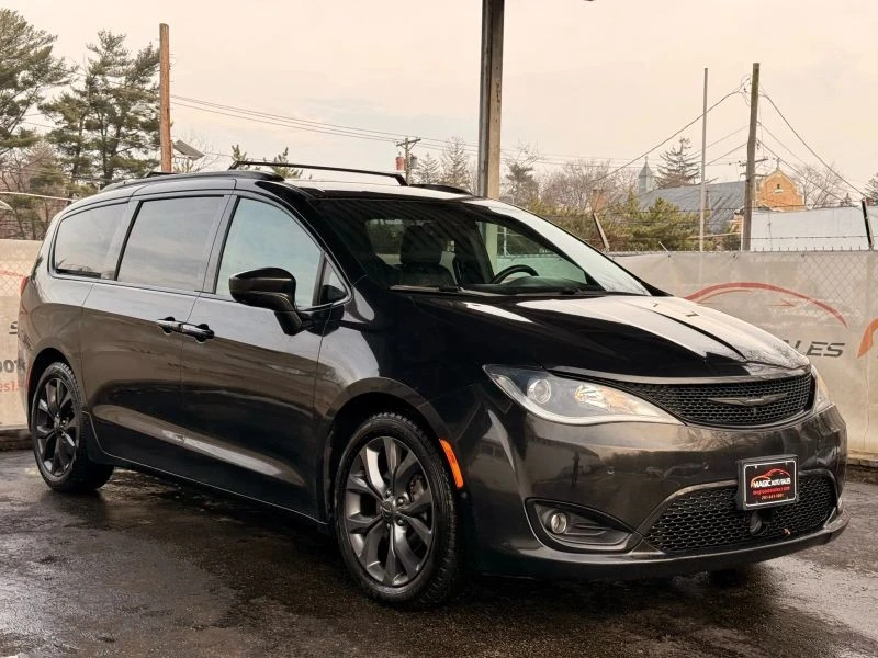 2019 Chrysler - Image 6 of 12