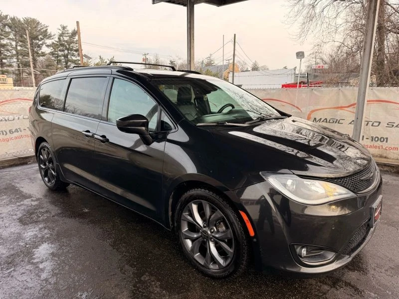 2019 Chrysler - Image 7 of 12