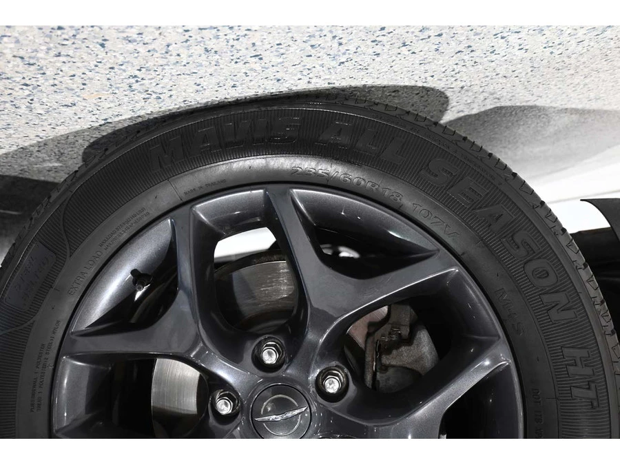 2019 Chrysler - Image 12 of 12