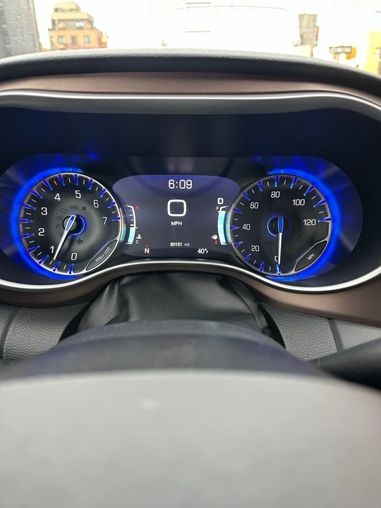 2019 Chrysler - Image 15 of 15
