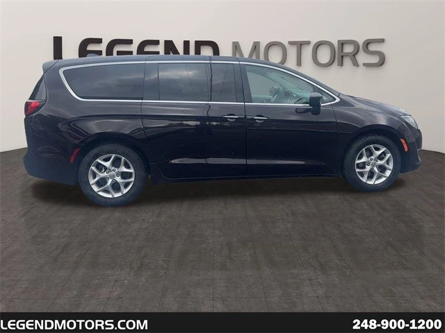 2019 Chrysler - Image 9 of 21
