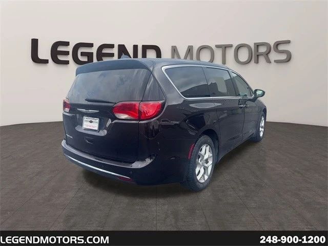 2019 Chrysler - Image 8 of 21