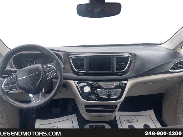 2019 Chrysler - Image 19 of 21