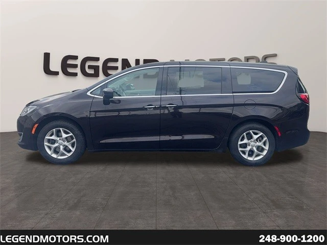 2019 Chrysler - Image 5 of 12