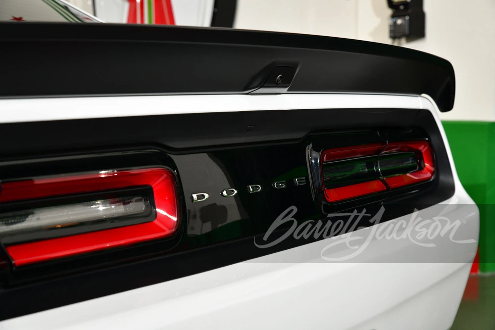 2019 Dodge Challenger SRT Hellcat 3rd Gen - Image 11 of 19