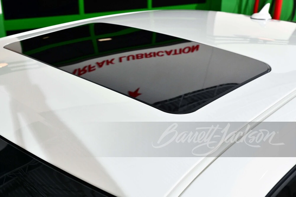 2019 Dodge Challenger SRT Hellcat 3rd Gen - Image 18 of 19