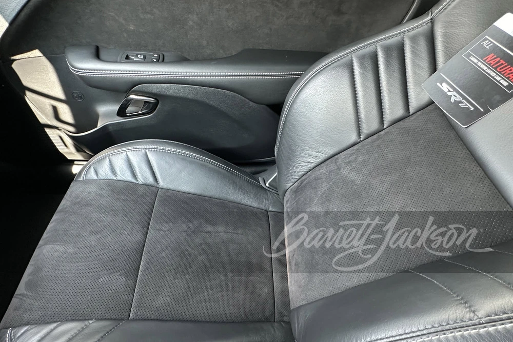 2019 Dodge Challenger SRT Hellcat 3rd Gen - Image 17 of 31