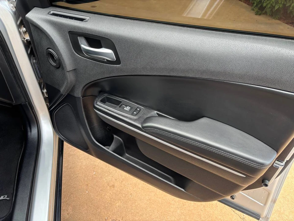 2019 Dodge Charger 7th Gen - Image 10 of 15