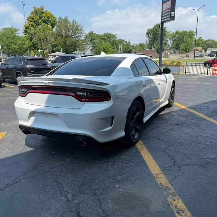 2019 Dodge Charger 7th Gen - Image 4 of 9
