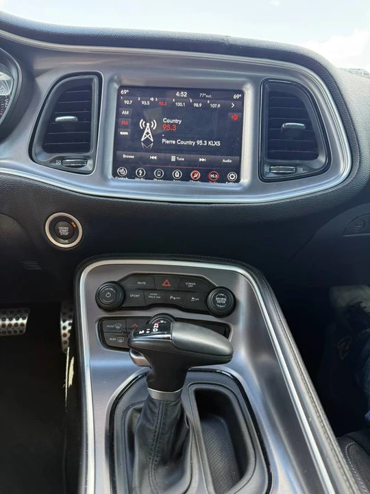 2019 Dodge Challenger 3rd Gen - Image 6 of 11