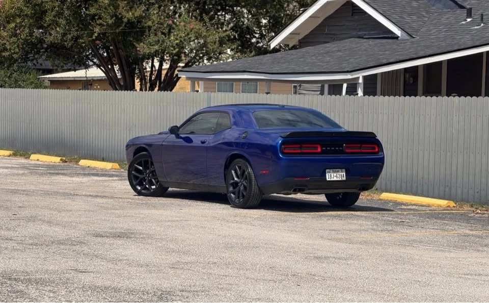 2019 Dodge Challenger 3rd Gen - Image 4 of 11