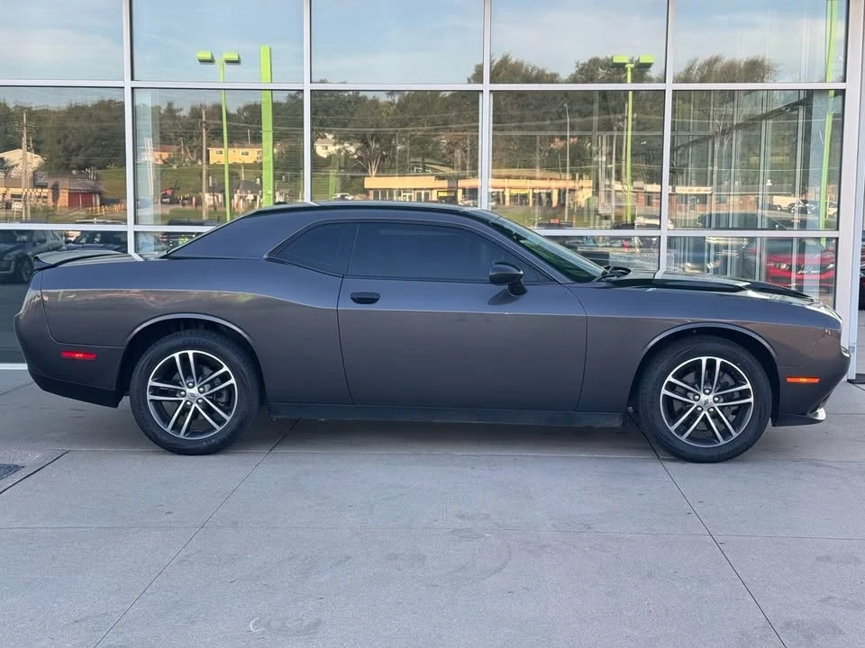 2019 Dodge Challenger 3rd Gen - Image 9 of 17