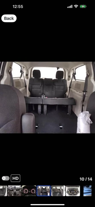 2019 Dodge Caravan - Image 10 of 13