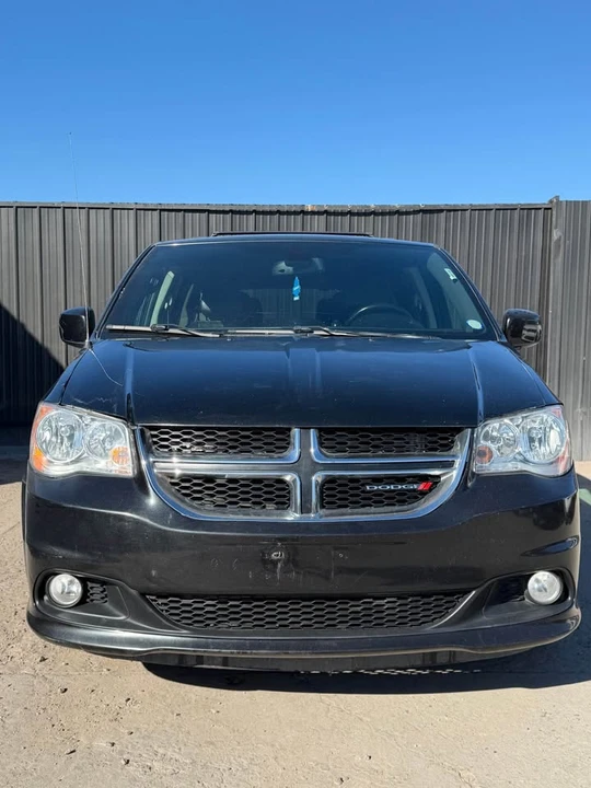 2019 Dodge Caravan - Image 3 of 11