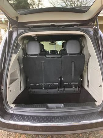 2019 Dodge Caravan - Image 9 of 9