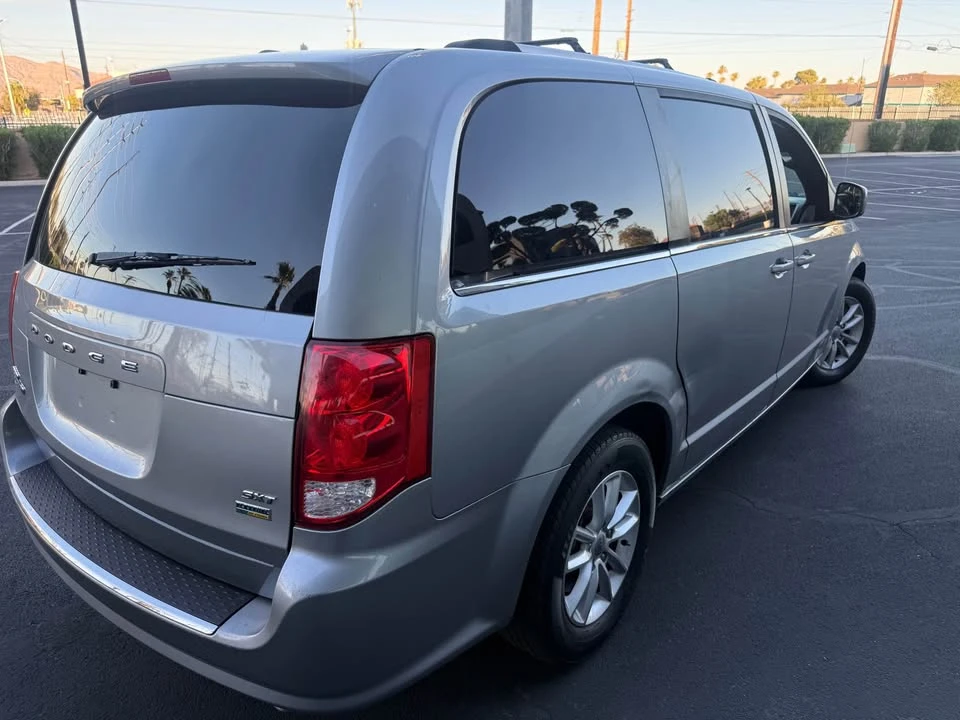 2019 Dodge Caravan - Image 5 of 9