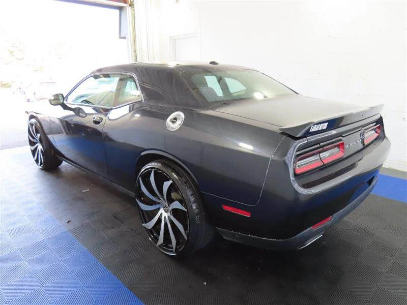 2019 Dodge Challenger 3rd Gen - Image 2 of 11
