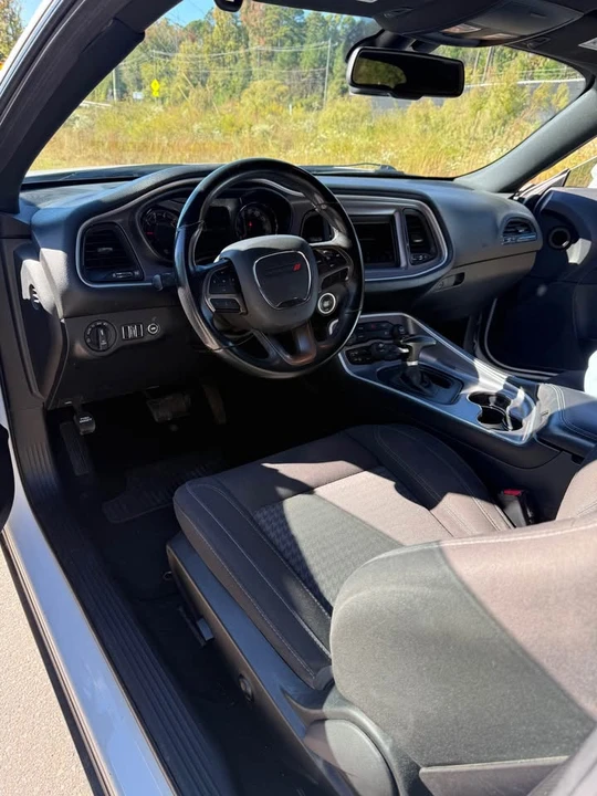 2019 Dodge Challenger 3rd Gen - Image 9 of 12