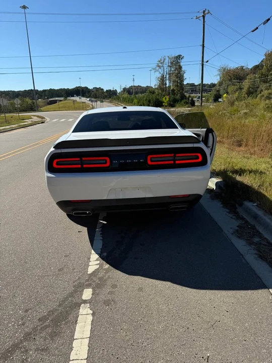 2019 Dodge Challenger 3rd Gen - Image 11 of 12