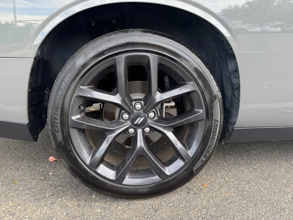 2019 Dodge Challenger 3rd Gen - Image 9 of 14