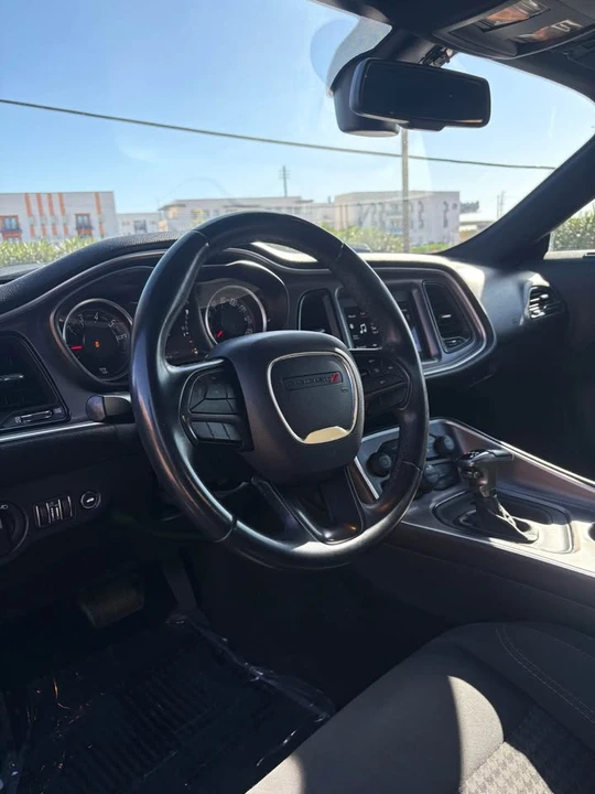 2019 Dodge Challenger - Image 9 of 12