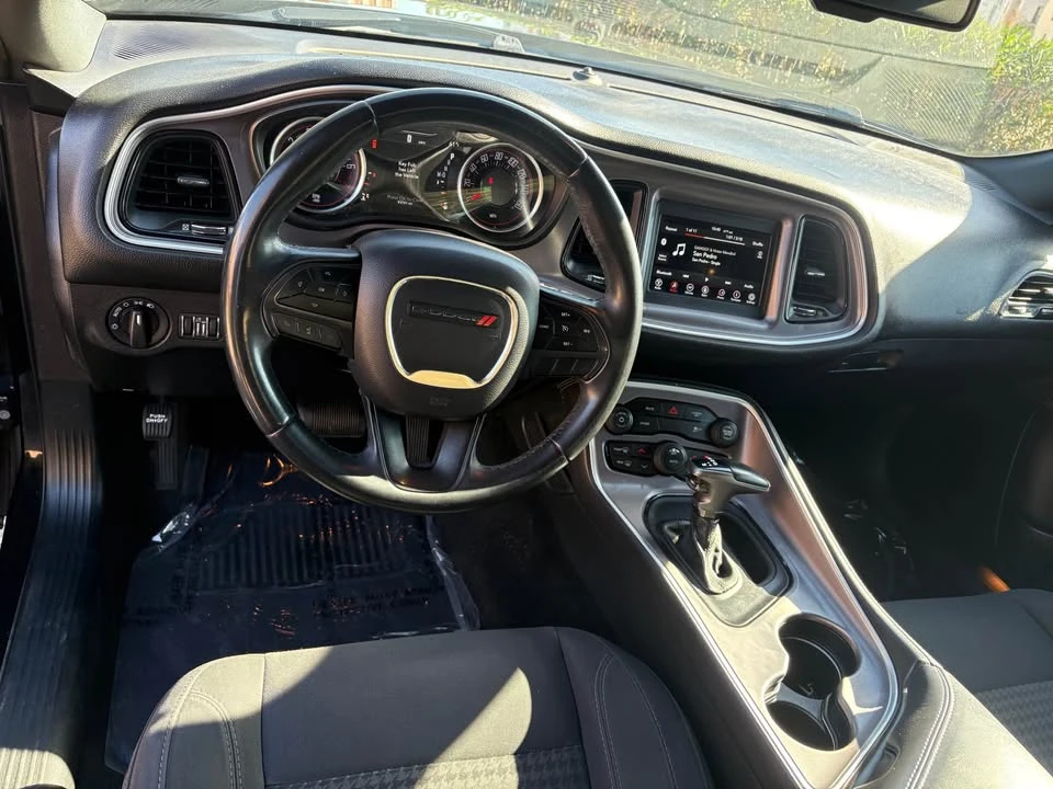 2019 Dodge Challenger - Image 10 of 12