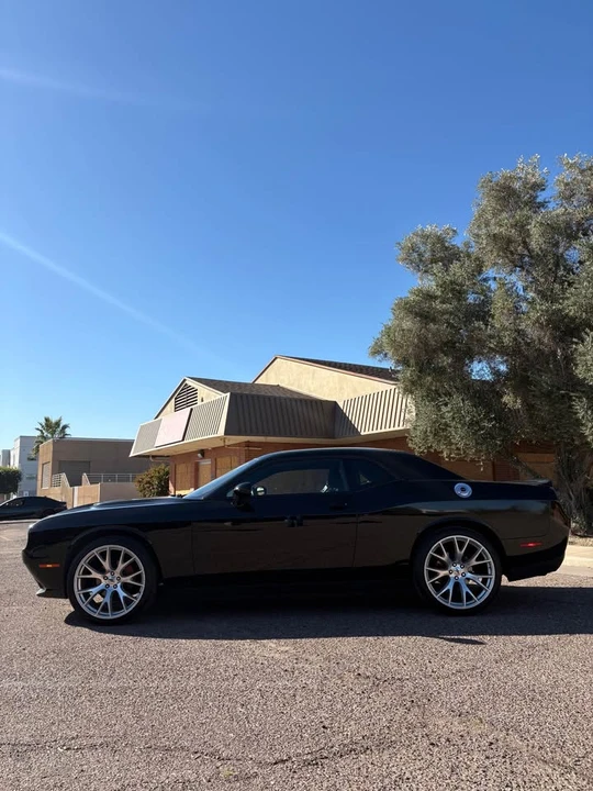 2019 Dodge Challenger - Image 8 of 12