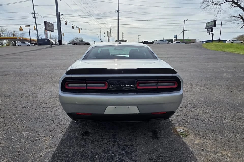 2019 Dodge Challenger 3rd Gen - Image 4 of 9