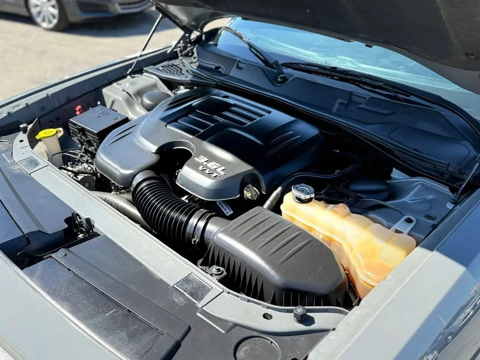 2019 Dodge Challenger - Image 11 of 20
