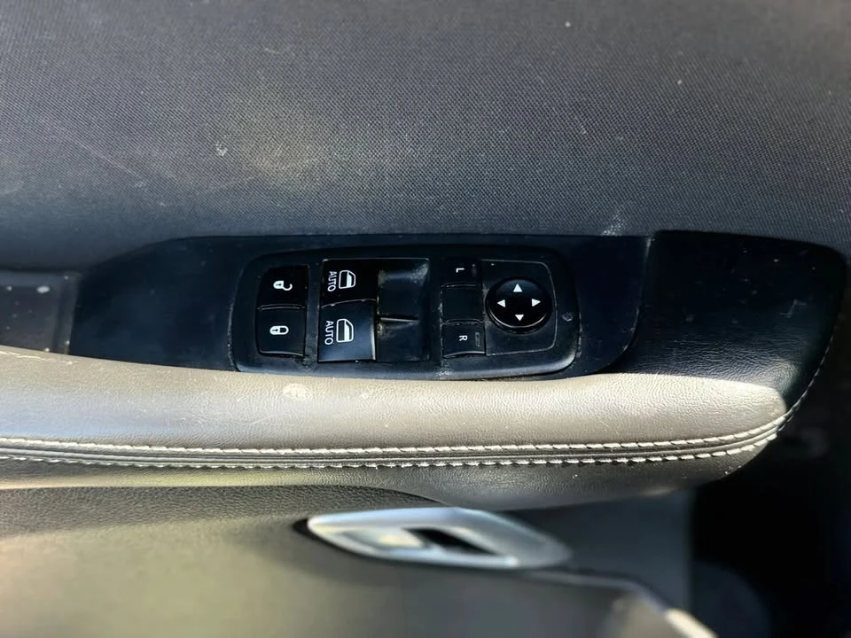 2019 Dodge Challenger - Image 19 of 20