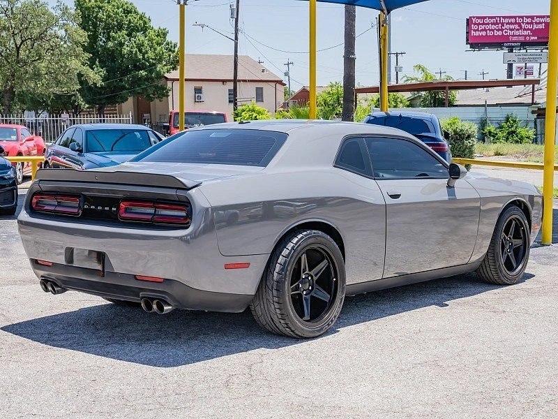 2019 Dodge Challenger 3rd Gen - Image 4 of 17