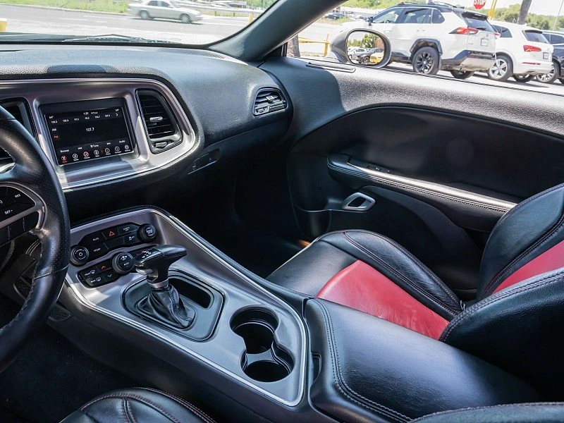 2019 Dodge Challenger 3rd Gen - Image 14 of 17