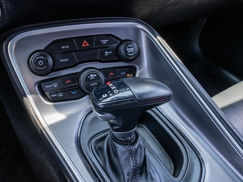 2019 Dodge Challenger 3rd Gen - Image 10 of 17