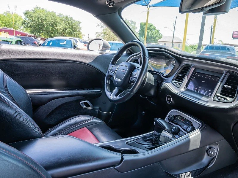 2019 Dodge Challenger 3rd Gen - Image 11 of 17