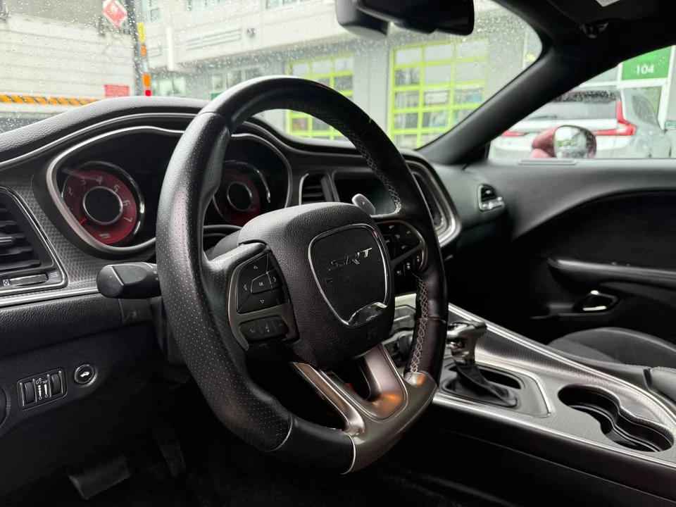 2019 Dodge Challenger 3rd Gen - Image 9 of 12