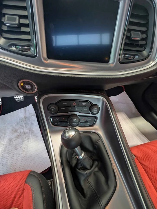 2019 Dodge Challenger 3rd Gen - Image 12 of 17