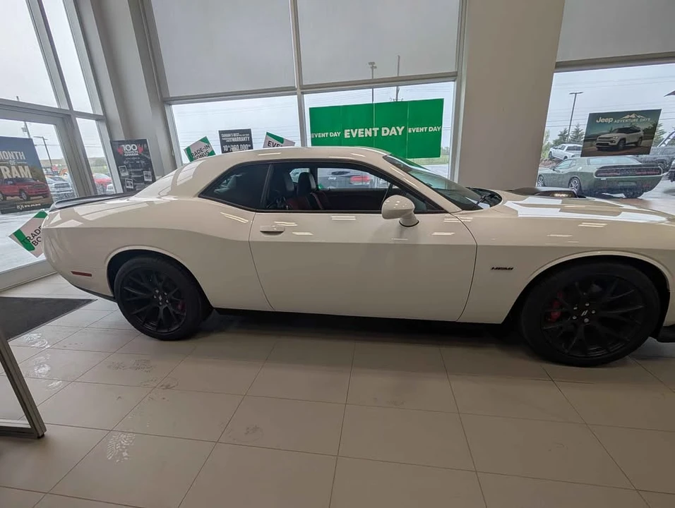 2019 Dodge Challenger 3rd Gen - Image 4 of 17