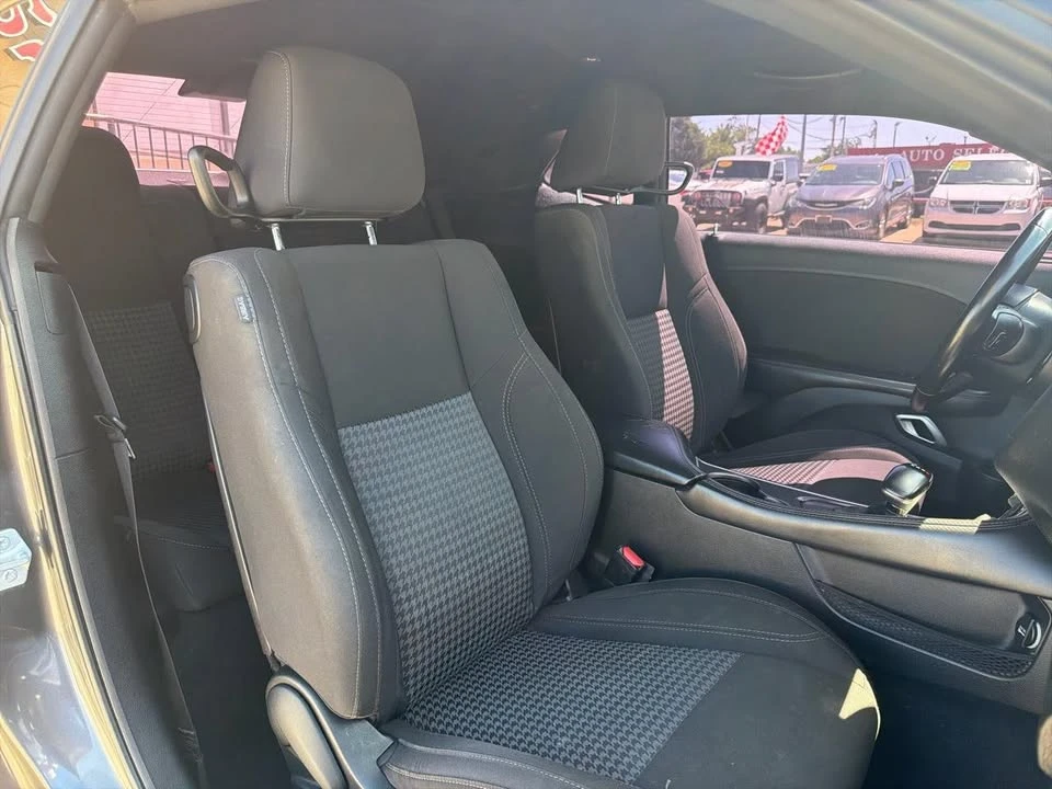 2019 Dodge Challenger - Image 16 of 20